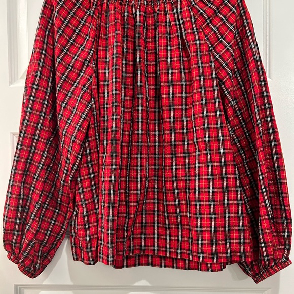 Adorable and perfect for the holidays!!! Great Condition and super Flattering 🎄 - Picture 2 of 5